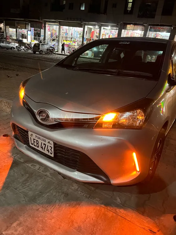Toyota Vitz 2014 for Sale in Islamabad Image-1