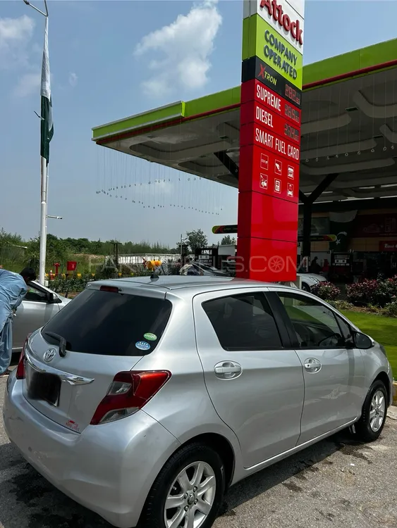 Toyota Vitz 2014 for Sale in Islamabad Image-1