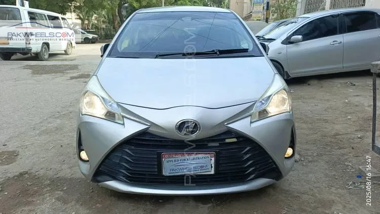 Toyota Vitz 2018 for Sale in Karachi Image-1