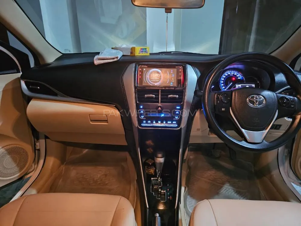 Toyota Yaris Sedan 2020 for Sale in Lahore Image-1