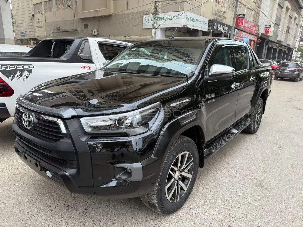 Toyota Hilux 2021 for Sale in Karachi Image-1