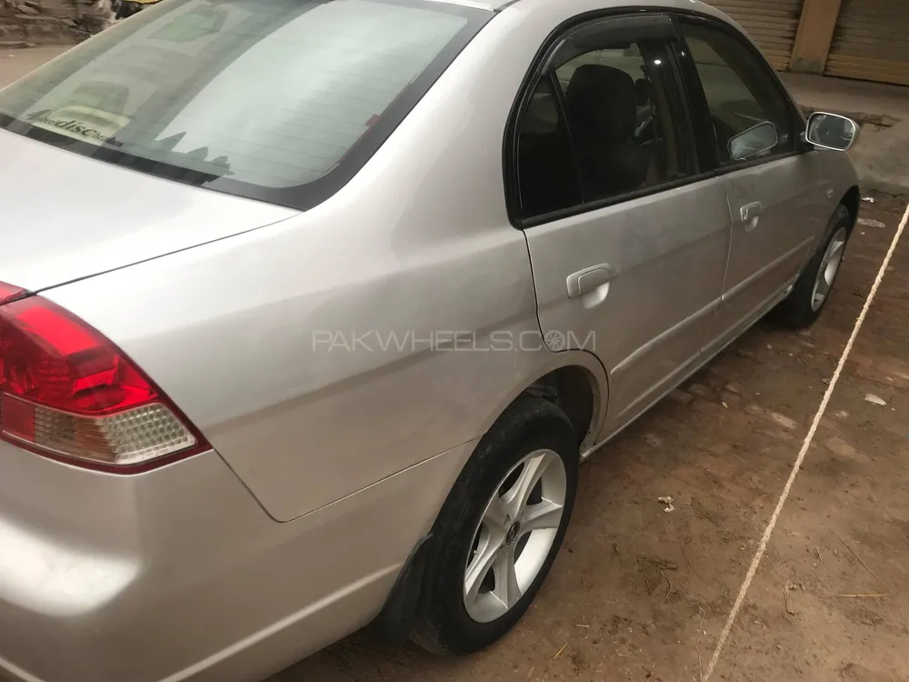 Honda Civic 2005 for Sale in Lahore Image-1