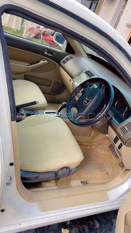 Honda Civic 2005 for Sale in Lahore Image-1