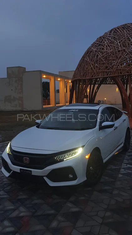 Honda Civic 2018 for Sale in Rahim Yar Khan Image-1
