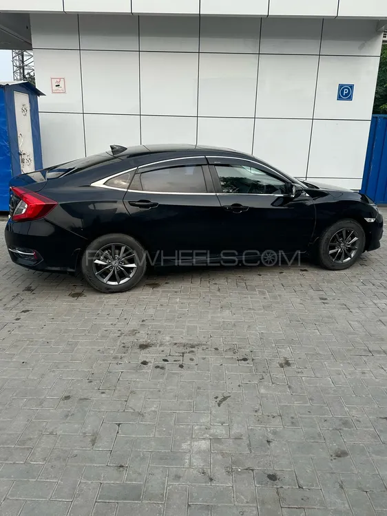 Honda Civic 2020 for Sale in Lahore Image-1