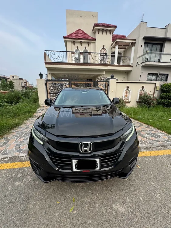 Honda Vezel 2019 for Sale in Lahore Image-1