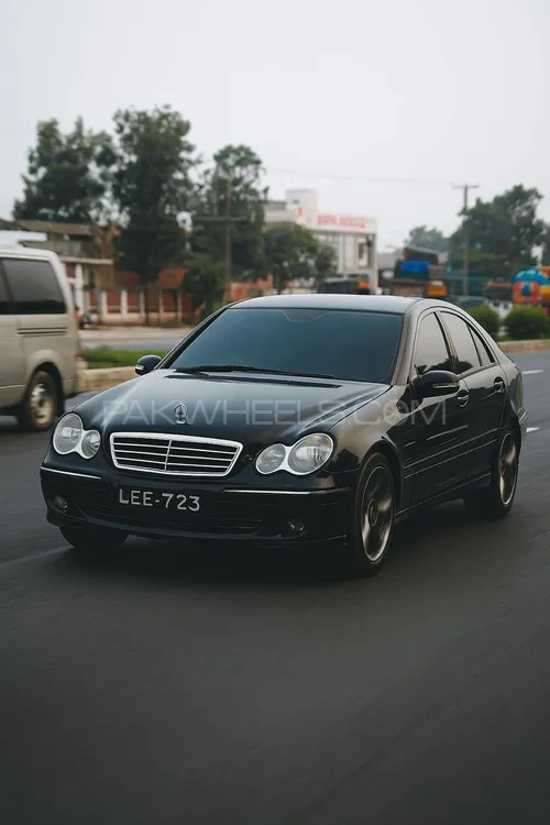 Mercedes Benz C Class 2006 for Sale in Sargodha Image-1