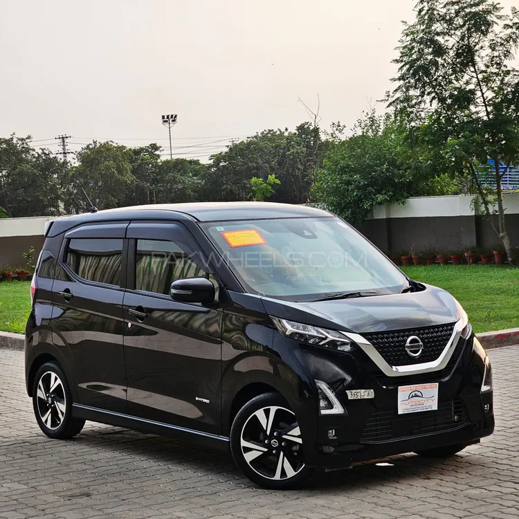 نسان ڈیز 2022 for Sale in لاہور نسان ڈیز 2022 for Sale in لاہور Image-4