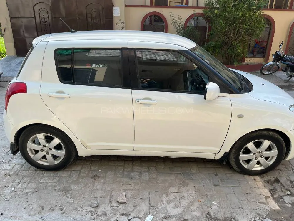 Suzuki Swift 2013 for Sale in Sialkot Image-1