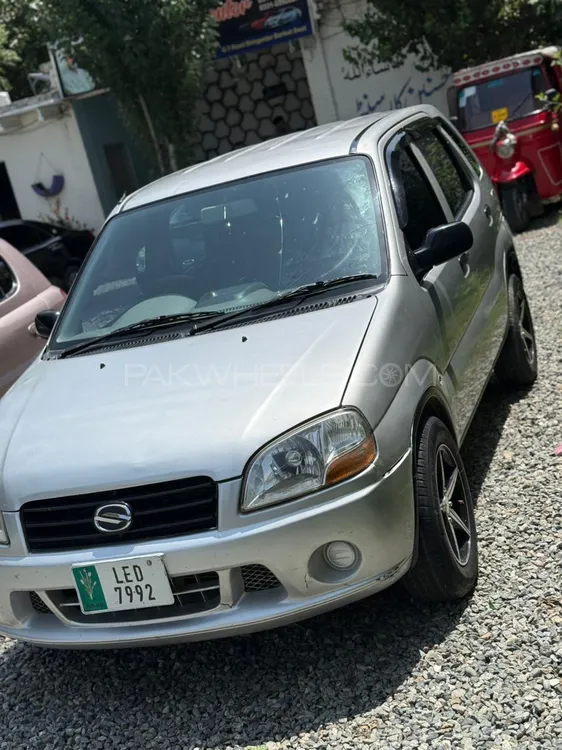 Suzuki Swift 2001 for Sale in Wah cantt Image-1