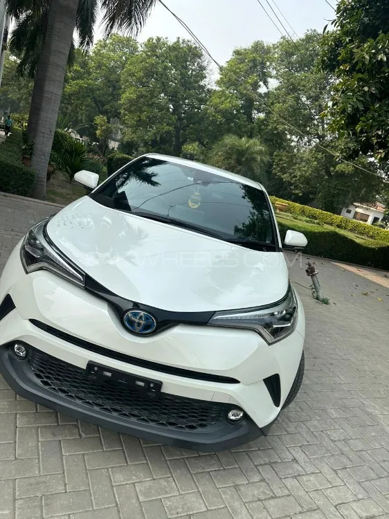 Toyota C-HR 2024 for Sale in Lahore Image-1