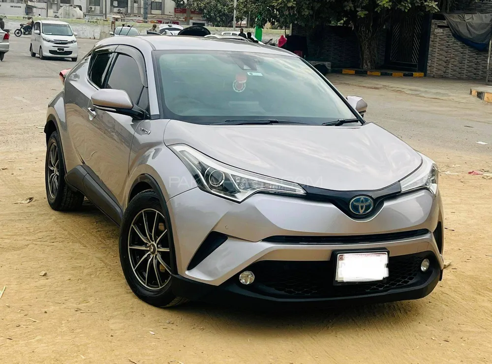 Toyota C-HR 2017 for Sale in Karachi Image-1