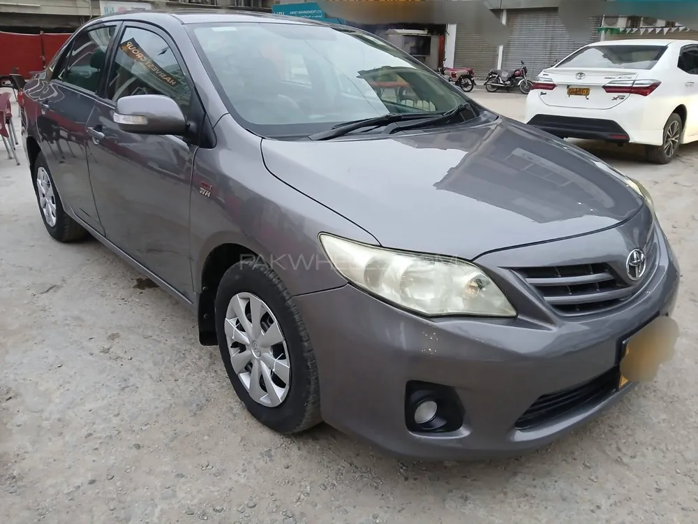 Toyota Corolla 2013 for Sale in Karachi Image-1