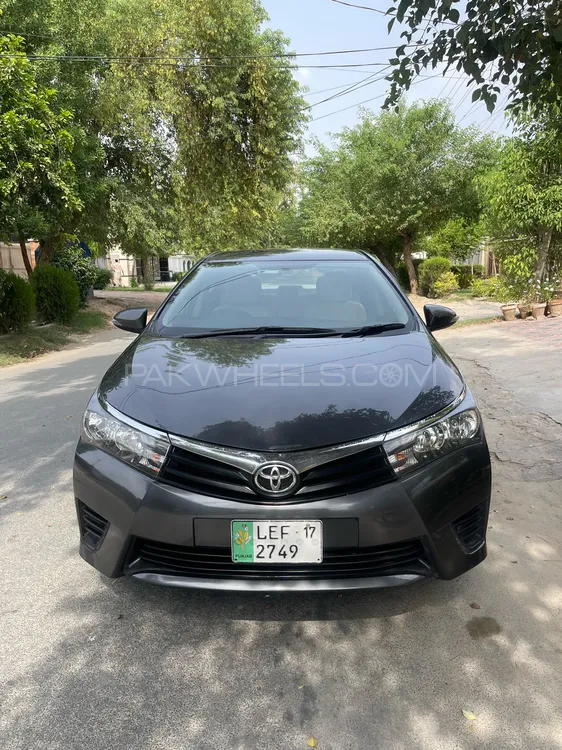 Toyota Corolla 2017 for Sale in Lahore Image-1