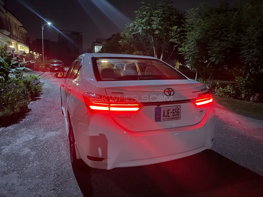 Toyota Corolla 2018 for Sale in Multan Image-1