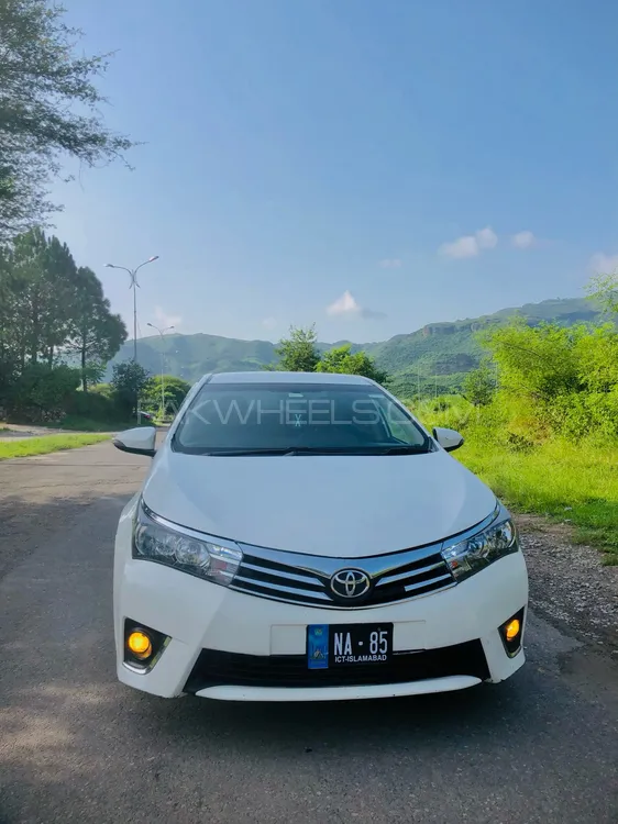 Toyota Corolla 2015 for Sale in Islamabad Image-1
