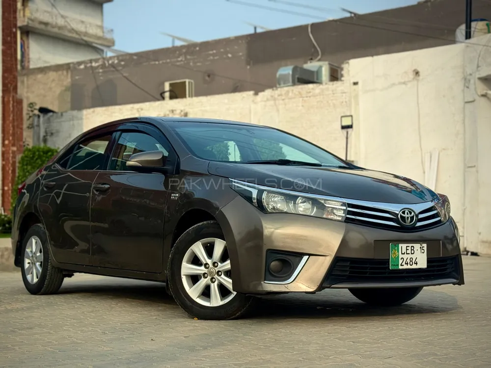 Toyota Corolla 2015 for Sale in Gujrat Image-1