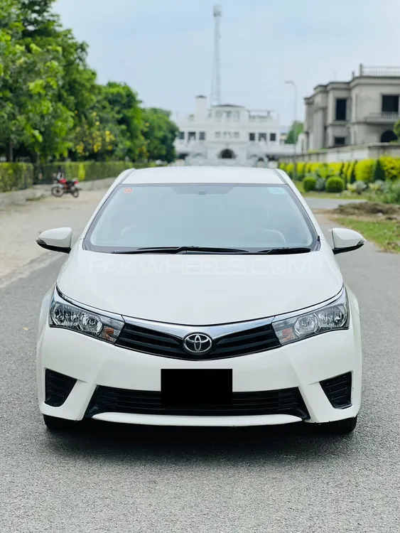 Toyota Corolla 2015 for Sale in Lahore Image-1