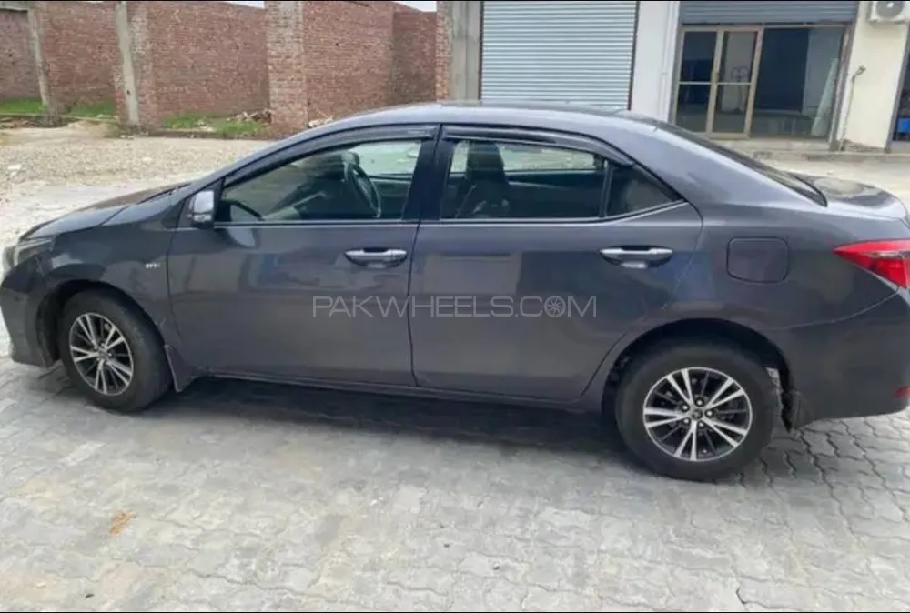 Toyota Corolla 2017 for Sale in Sialkot Image-1