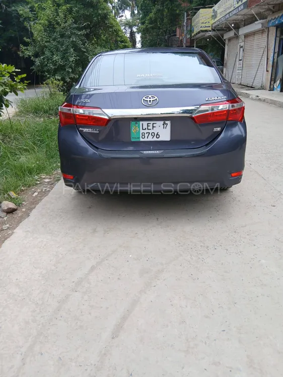 Toyota Corolla 2017 for Sale in Lahore Image-1