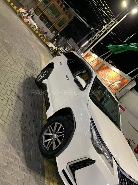 Toyota Fortuner 2018 for Sale in Multan Image-1