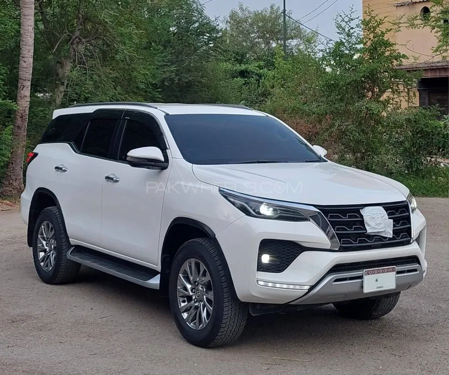 Toyota Fortuner 2021 for Sale in Karachi Image-1