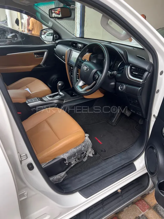 Toyota Fortuner 2022 for Sale in Lahore Toyota Fortuner 2022 for Sale in Lahore Image-3