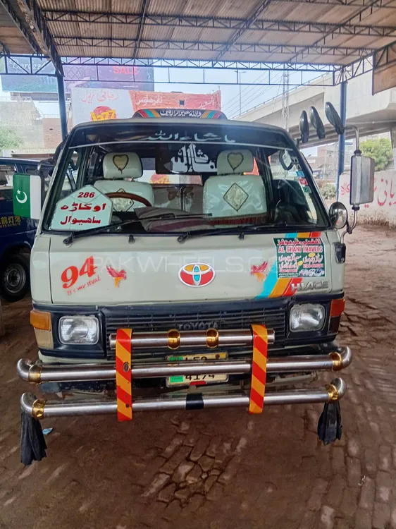 Toyota Hiace 1988 for Sale in Okara Image-1
