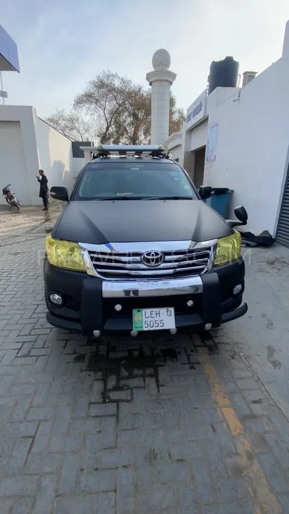 Toyota Hilux 2013 for Sale in Lahore Image-1
