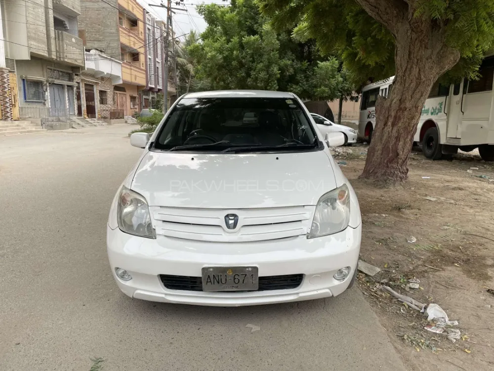 Toyota IST 2002 for Sale in Karachi Image-1