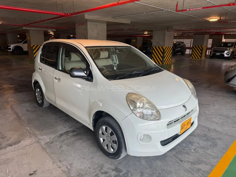 Toyota Passo 2010 for Sale in Karachi Image-1