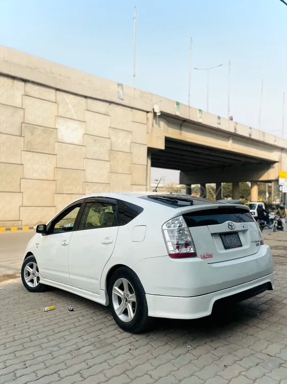 Toyota Prius 2008 for Sale in Peshawar Image-1
