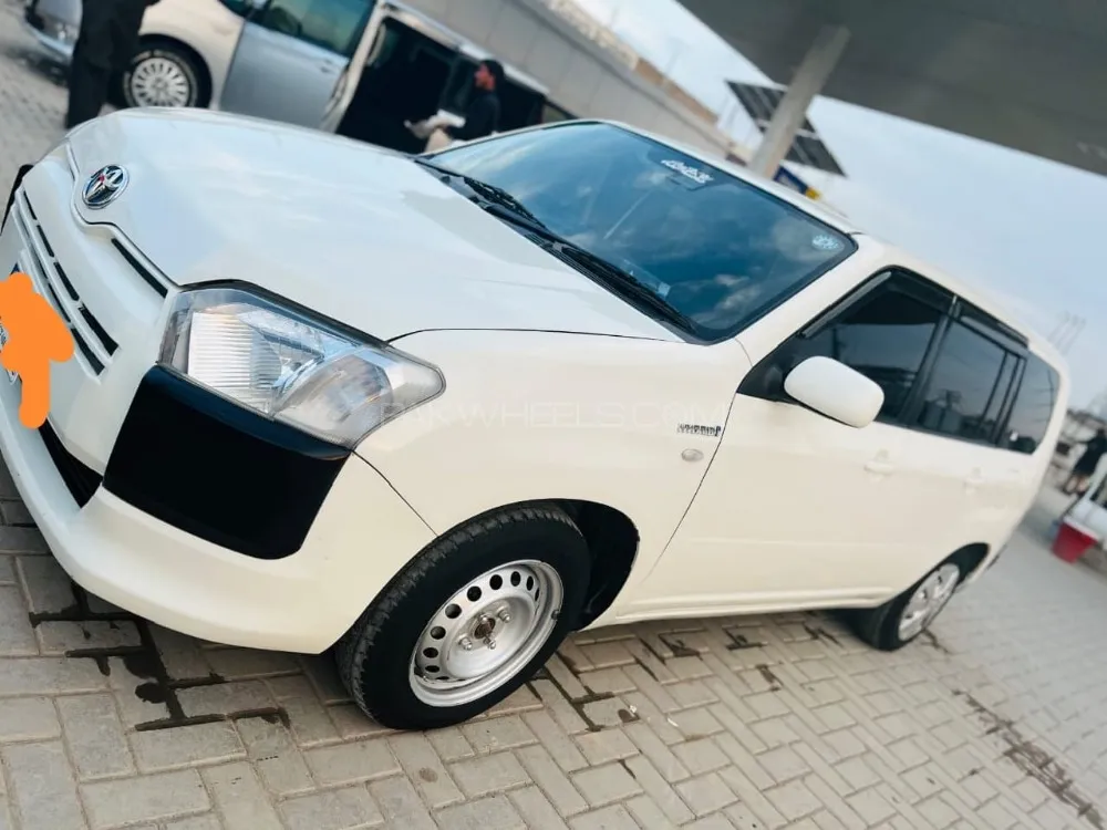 Toyota Probox 2020 for Sale in Peshawar Image-1