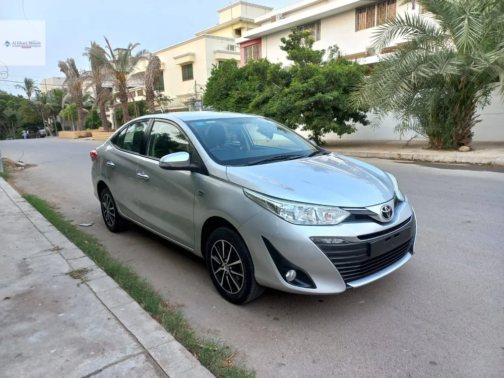 Toyota Yaris Sedan 2020 for Sale in Karachi Image-1