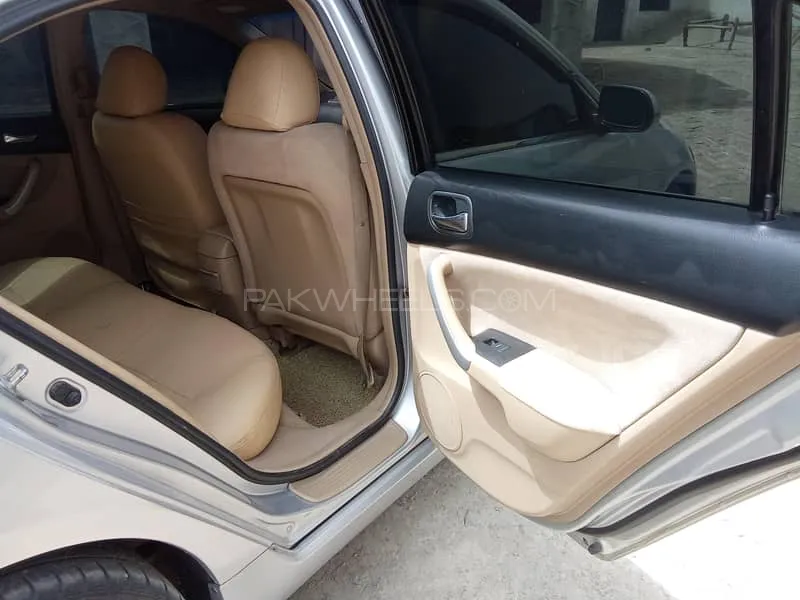 ہونڈا اکارڈ 2003 for Sale in ملتان ہونڈا اکارڈ 2003 for Sale in ملتان Image-9
