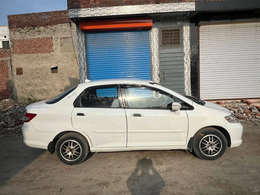 Honda City 2005 for Sale in Lahore Image-1