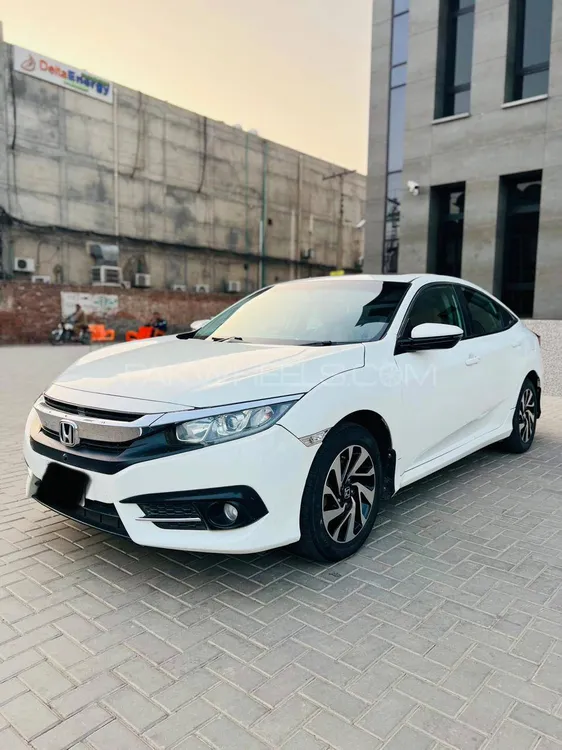 Honda Civic 2017 for Sale in Multan Image-1