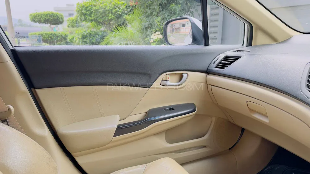 Honda Civic 2015 for Sale in Islamabad Image-1