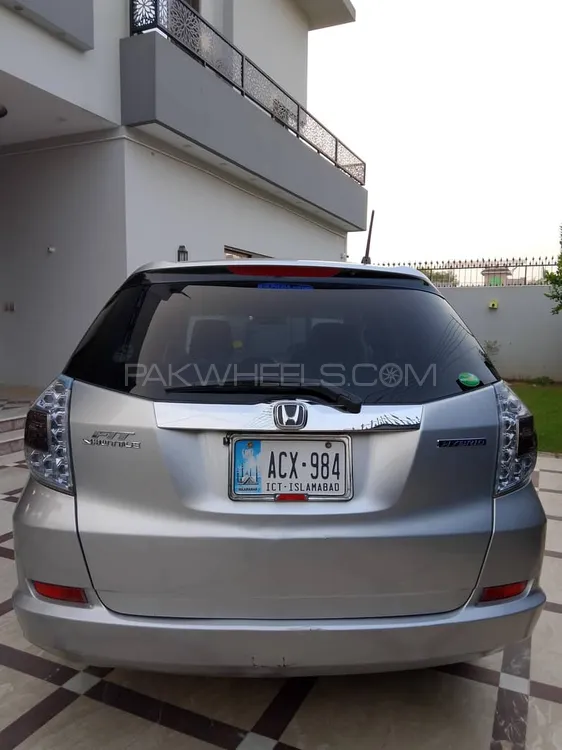 Honda Fit 2013 for Sale in Lahore Image-1