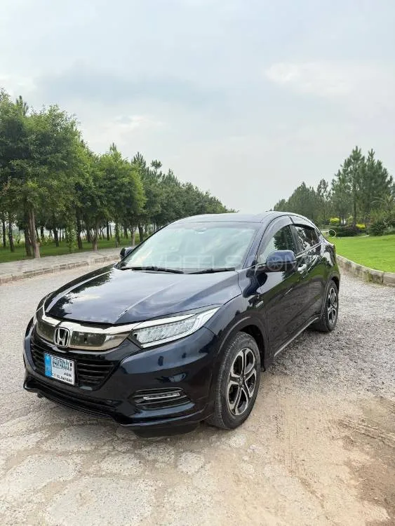 Honda Vezel 2018 for Sale in Islamabad Image-1