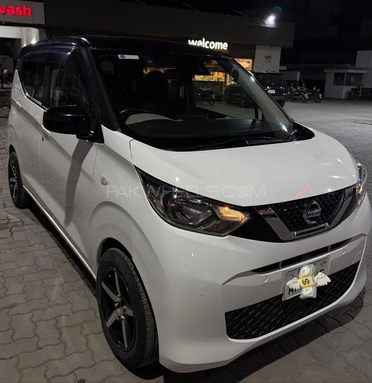 Nissan Dayz 2024 for Sale in Sialkot Image-1