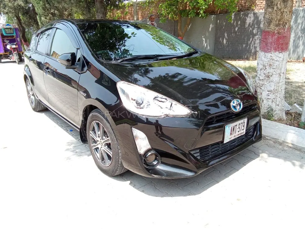 Toyota Aqua 2016 for Sale in Hassan abdal Image-1