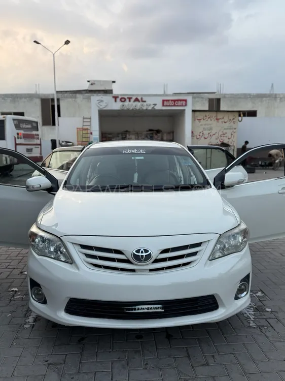 Toyota Corolla 2013 for Sale in Islamabad Image-1