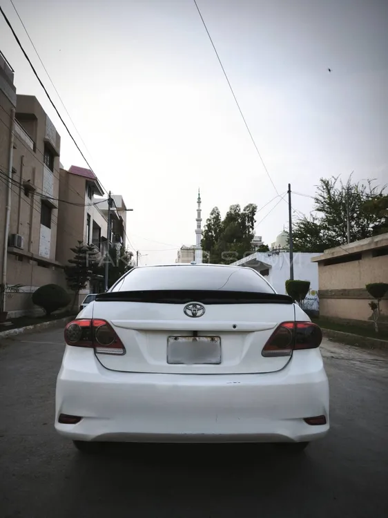 Toyota Corolla 2013 for Sale in Karachi Image-1