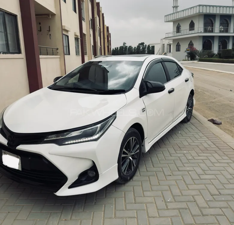 Toyota Corolla 2021 for Sale in Karachi Image-1