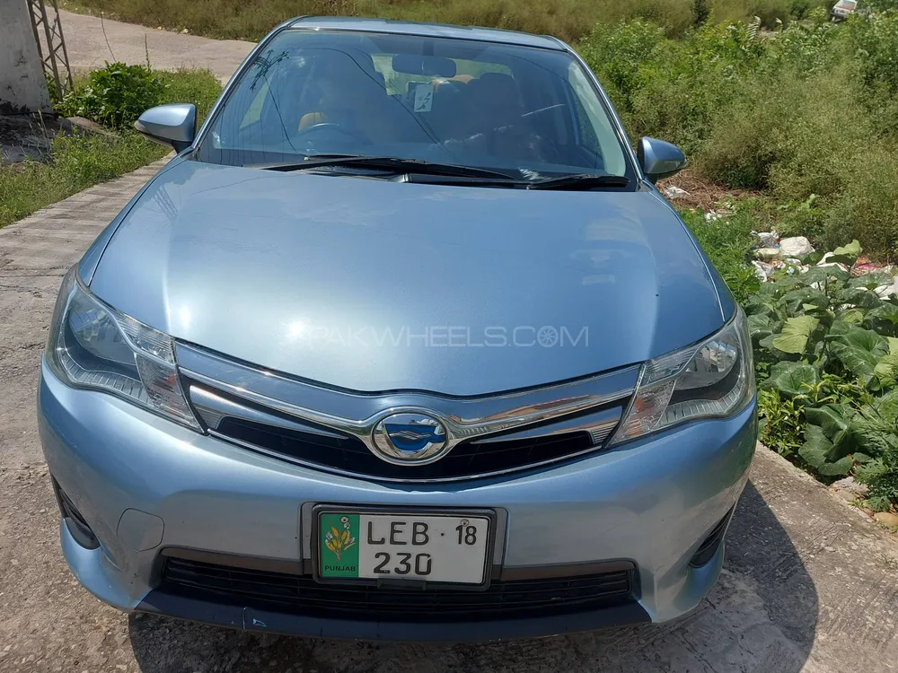 Toyota Corolla Axio 2014 for Sale in Kotli Ak Image-1