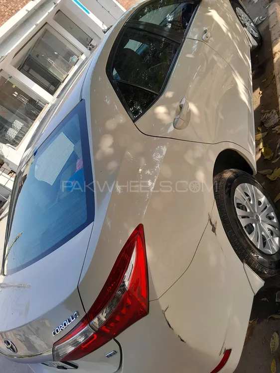 Toyota Corolla 2016 for Sale in Lahore Image-1