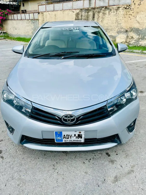 Toyota Corolla 2017 for Sale in Islamabad Image-1