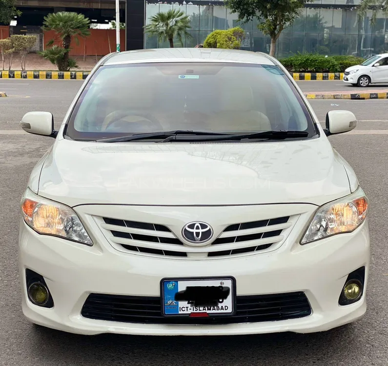 Toyota Corolla 2013 for Sale in Islamabad Image-1