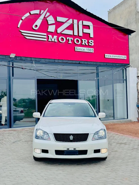 Toyota Crown 2007 for Sale in Islamabad Image-1